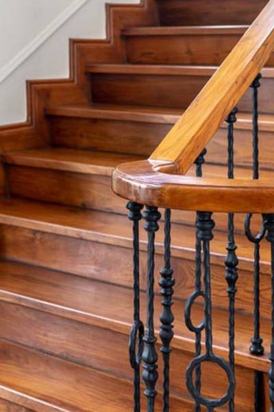 stair-iron-balusters-premium-wood-floor